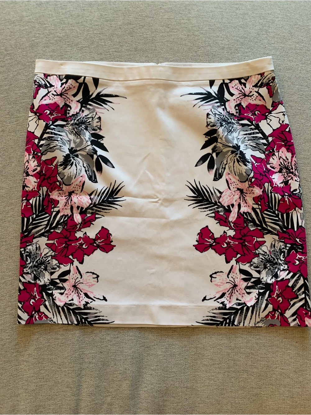Floral Skirt - Pink & White New Without Tags